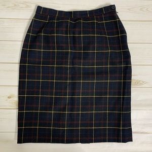 Black pencil skirt red blue yellow Jones New York